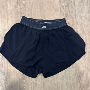 ALO Yoga Women's Navy Athletic Shorts